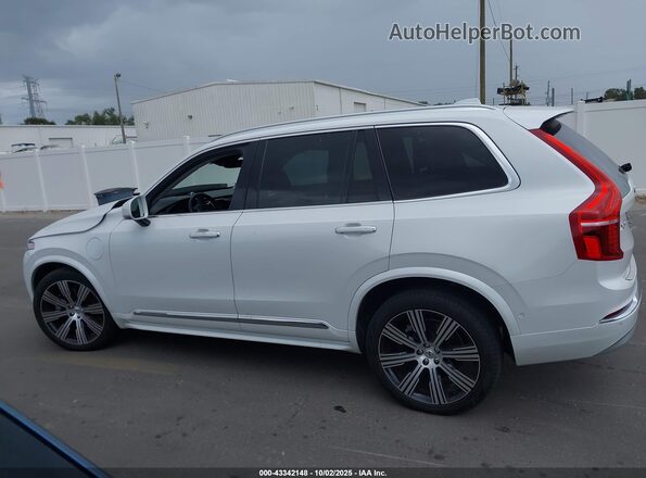 YV4BR00L8N1812959 2022 VOLVO XC90 RECHARGE PLUG-IN HYBRID Белый Панорамный вид салона 360°