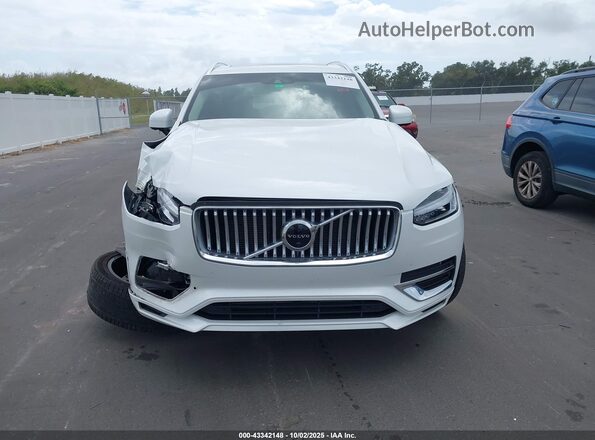 YV4BR00L8N1812959 2022 VOLVO XC90 RECHARGE PLUG-IN HYBRID Белый Вид щитка приборов