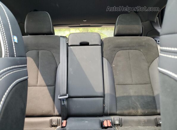 YV4ED3UBXN2745502 2022 VOLVO XC40 White Հետևի նստատեղերի տեսք