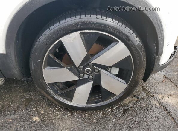 YV4ER3GM2R2107216 2024 VOLVO C40 Белый 