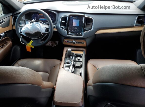 YV4H60CE9R1217656 2024 VOLVO XC90 Белый Вид панели приборов