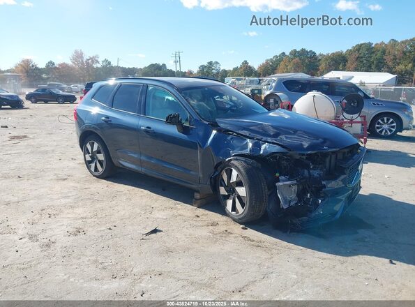 YV4H60RC6S1149019 2025 VOLVO XC60 PLUG-IN HYBRID Dark Blue Przód prawy