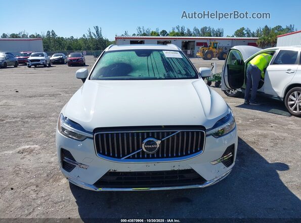 YV4L12DL2N1086453 2022 VOLVO XC60 Белый Вид спереди