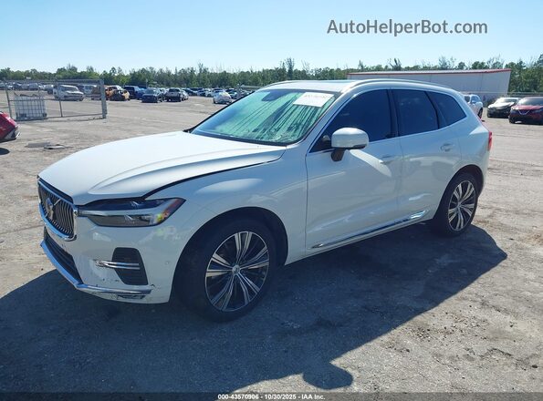 YV4L12DL2N1086453 2022 VOLVO XC60 Белый Передняя левая четверть