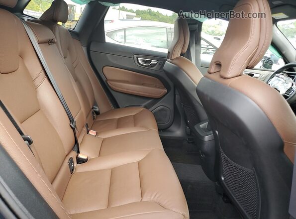 YV4L12RW0P1374266 2023 VOLVO XC60 Blue Սալոնի հետևի տեսք