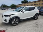 2024 Volvo Xc40 Plus White vin: YV4L12UE1R2372943