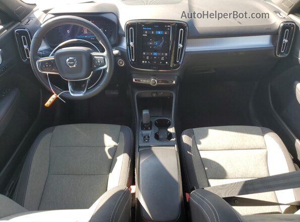 YV4L12UK9R2335841 2024 VOLVO XC40 Gray Առջևի վահանակի տեսք