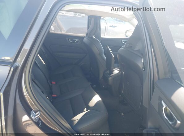 YV4M12RC5S1175751 2025 VOLVO XC60 Серый Вид наклейки с VIN-кодом