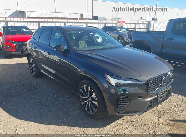 YV4M12RC5S1175751 2025 VOLVO XC60 Серый Передняя правая четверть