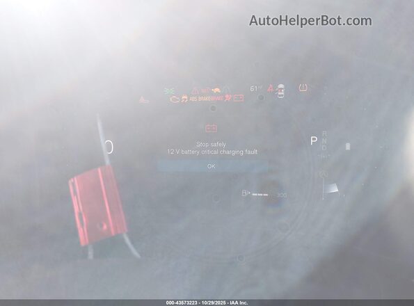 YV4M12RC5S1175751 2025 VOLVO XC60 Серый Вид задних сидений