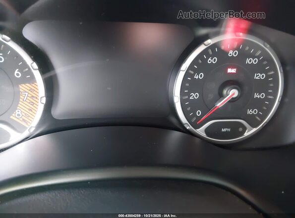 ZACNJDB17NPN97243 2022 JEEP RENEGADE White 360 interior view