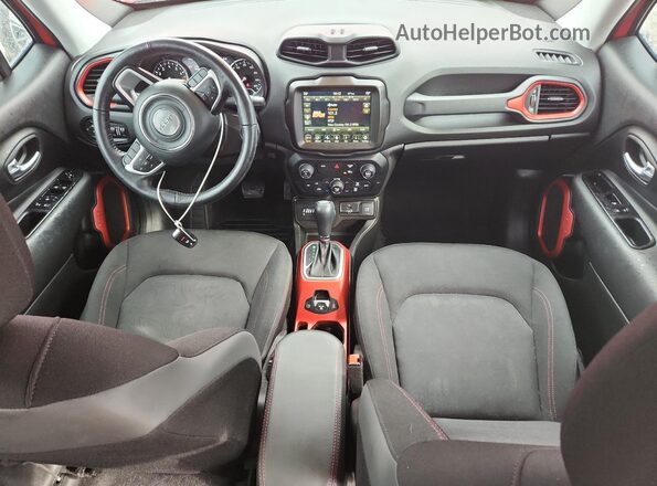 ZACNJDC12MPN34970 2021 JEEP RENEGADE Red Widok deski rozdzielczej