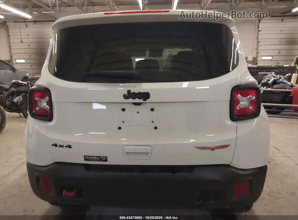 ZACNJDC12PPP11957 2023 JEEP RENEGADE White 
