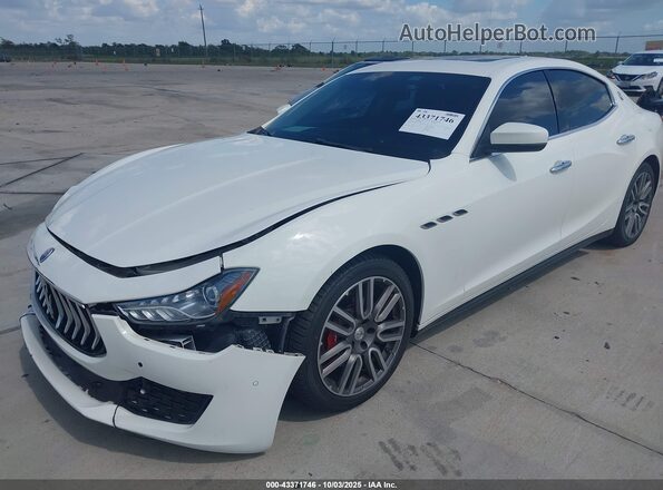 ZAM57XSA5J1286273 2018 MASERATI GHIBLI Белый Вид спереди