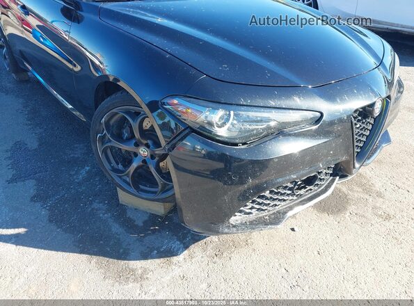 ZARFAEEN1H7549675 2017 ALFA ROMEO GIULIA Черный Вид спереди