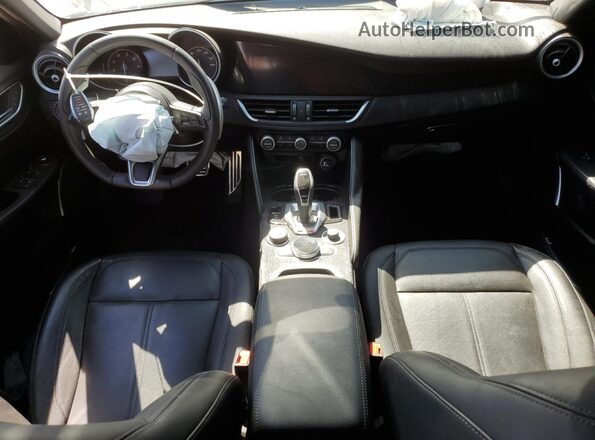 ZARFAMAN6P7668188 2023 ALFA ROMEO GIULIA Red წინა პანელის ხედი
