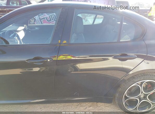ZARFAMBN8R7681865 2024 ALFA ROMEO GIULIA Черный 