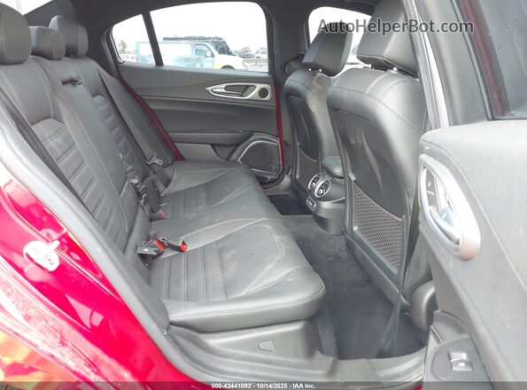 ZARFAMBN9P7669561 2023 ALFA ROMEO GIULIA Красный Вид наклейки с VIN-кодом