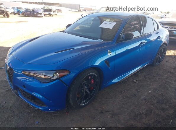 ZARFAMEV1R7687146 2024 ALFA ROMEO GIULIA Синий Передняя левая четверть