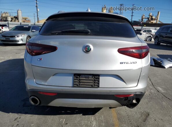 ZASFAKAN0J7B75510 2018 ALFA ROMEO STELVIO Silver Vista trasera