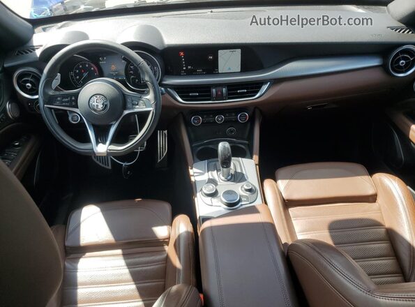 ZASFAKNN4J7B99626 2018 ALFA ROMEO STELVIO Синий Вид панели приборов