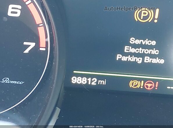 ZASFAKPN0J7C20890 2018 ALFA ROMEO STELVIO Red 