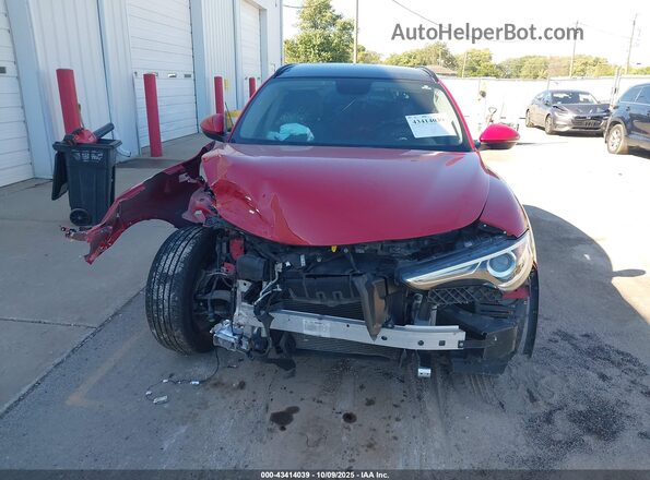 ZASFAKPN0J7C20890 2018 ALFA ROMEO STELVIO Red Widok wnętrza z tyłu