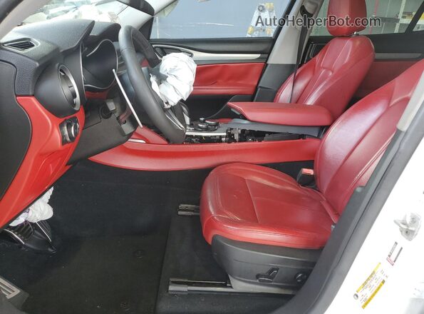 ZASFAKPN7J7B92649 2018 ALFA ROMEO STELVIO Белый Вид салона спереди