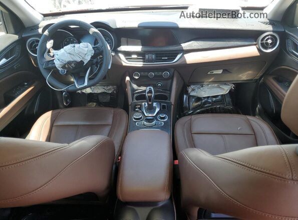 ZASPAKAN6M7D11261 2021 ALFA ROMEO STELVIO Красный Вид панели приборов