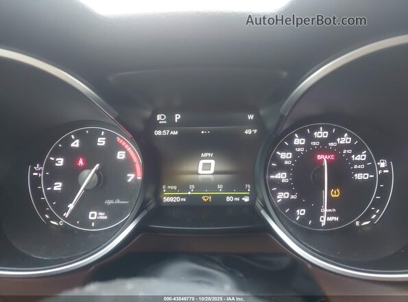 ZASPAKAN9K7C30848 2019 ALFA ROMEO STELVIO Красный Вид задних сидений