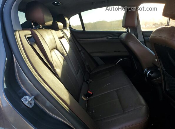 ZASPAKBN5M7D17826 2021 ALFA ROMEO STELVIO Серый Вид задней части салона