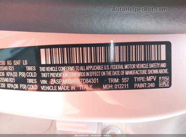 ZASPAKBN8R7D84301 2024 ALFA ROMEO STELVIO White Widok komory silnika