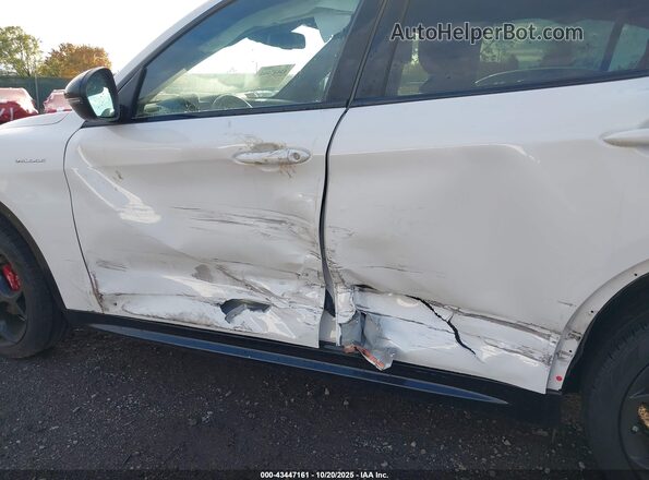 ZASPAKBN8R7D84301 2024 ALFA ROMEO STELVIO White 