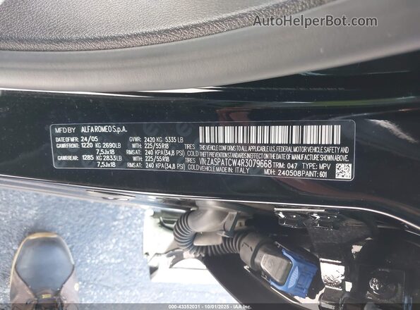 ZASPATCW4R3079668 2024 ALFA ROMEO OTHER Black Engine compartment view