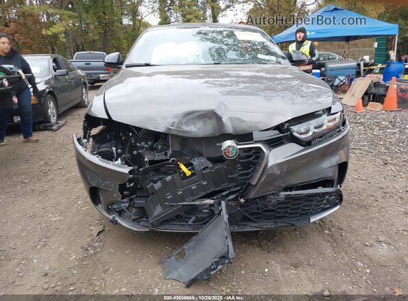 ZASPATCW9R3082078 2024 ALFA ROMEO OTHER Gray Widok z przodu