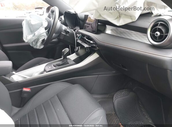ZASPATCW9R3082078 2024 ALFA ROMEO OTHER Gray Widok wnętrza z przodu