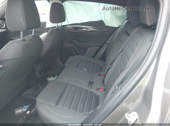 ZASPATCW9R3082078 2024 ALFA ROMEO OTHER Gray Widok naklejki z numerem VIN