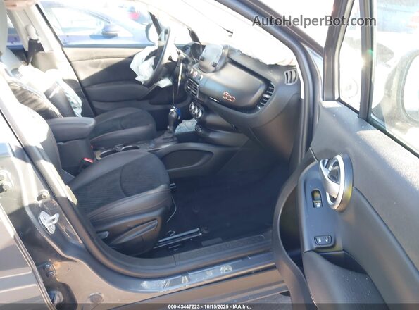 ZFBCFXCB0JP693696 2018 FIAT 500X Серый Вид салона спереди