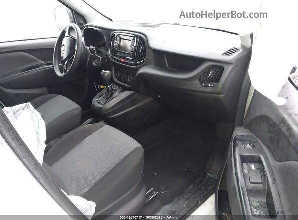 ZFBERFAB0J6J70617 2018 RAM PROMASTER CITY White Vista interior delantera