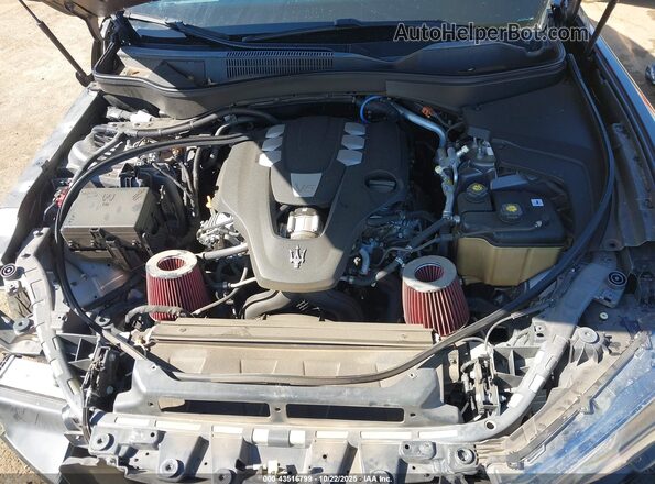ZN661XUA2MX359655 2021 MASERATI LEVANTE Черный Вид сзади