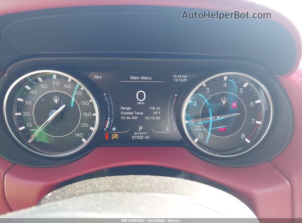ZN661XUS3MX364775 2021 MASERATI LEVANTE Черный Вид задних сидений
