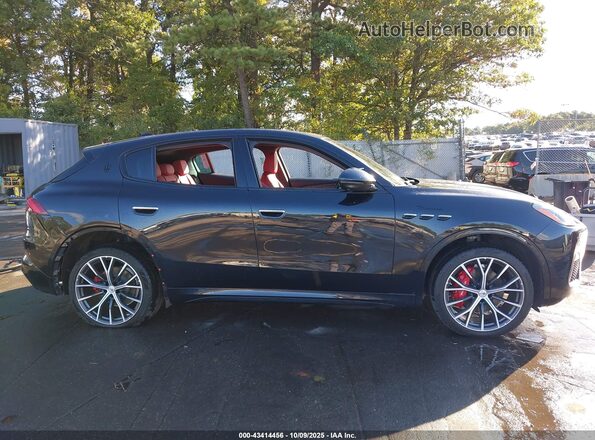 ZN682AVM8P7426498 2023 MASERATI GRECALE Dark Blue Панорамний вид салону 360°