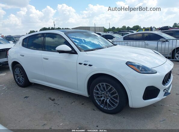 ZN6PMDAA0R7458352 2024 MASERATI GRECALE Белый Вид задней части салона