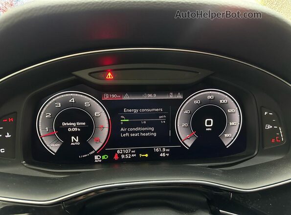WA1BVAF12KD030347 2019 AUDI Q8 Белый Вид салона спереди