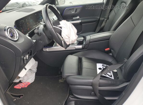 W1N4M4HB3NW255919 2022 MERCEDES-BENZ GLB-CLASS Белый Вид панели приборов