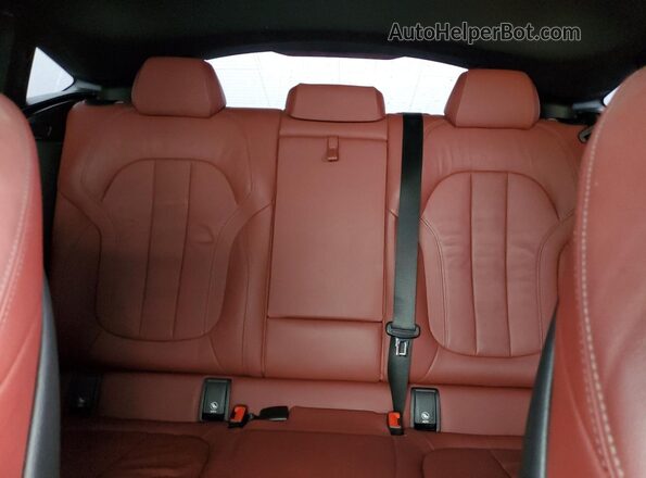 5UXCY6C00N9J28423 2022 BMW X6 Белый Вид задней части салона