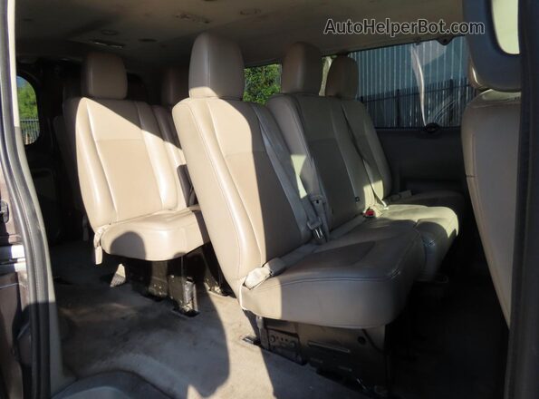 5BZAF0AAXGN853139 2016 NISSAN NV Серый Вид салона спереди