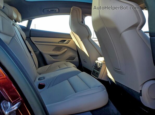 WP0AA2Y18PSA15602 2023 PORSCHE TAYCAN Бордовый Вид задней части салона