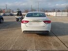 2017 Chrysler 200 Touring Белый vin: 1C3CCCFB2HN501313