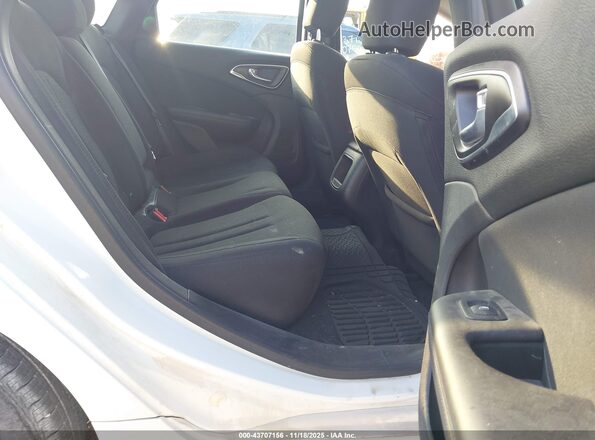 1C3CCCFB2HN501313 2017 CHRYSLER 200 Белый Вид наклейки с VIN-кодом